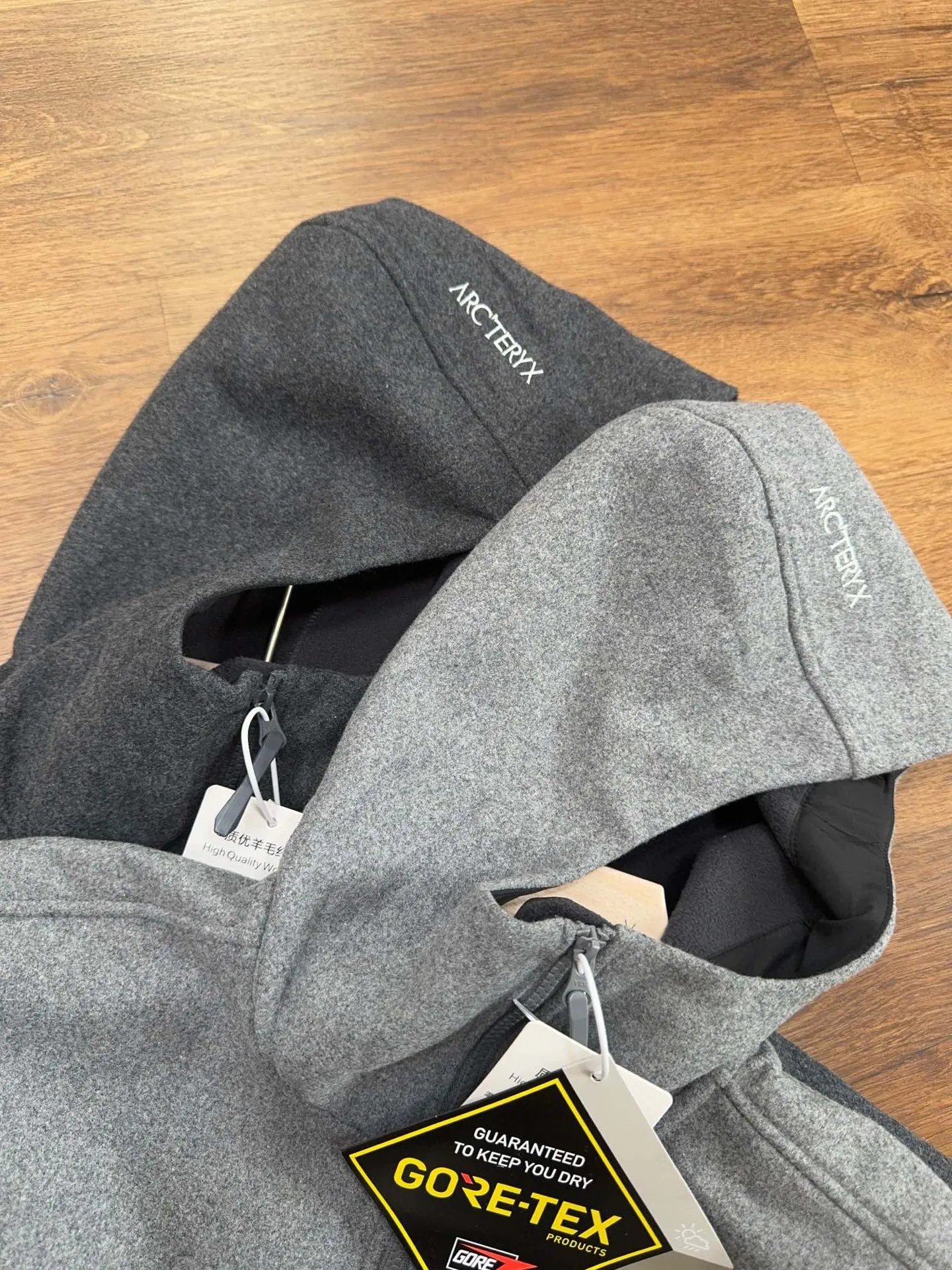 /ARC‘TERYX* 45% ！ ！ ！ GAMASL ， 。 。 ， 、 、Breathable！ Storm Hood T ！ LOGO， LOGO， Premium ！ ， Gamma ！ ！ : Light Gray M 98 68 69 L 100 70 70.7 XL 104 72 73 2XI 108 74 75.5 3XL 112 76 77.8 175，150 x I ！ Size ！
